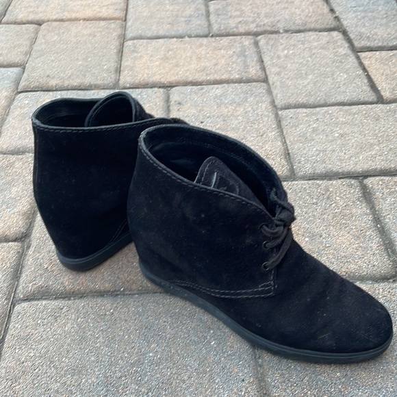 Prada boots - Picture 7 of 10